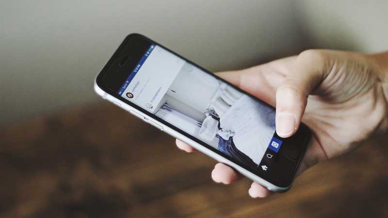 BlackBerry and Adobe Partner to Deliver Secure Forms with Electronic Signatures on Mobile