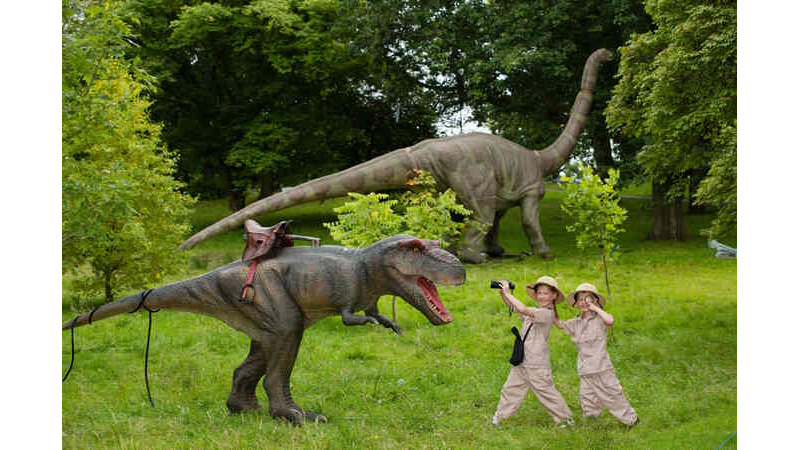 📅 Upcoming Event: ...  
 Don't forget to bring your 📸🤳 for some amazing Event photos! Jurassic Kingdom Brings Life-Size Animatronic Dinosaurs to Canada for Summer Tour